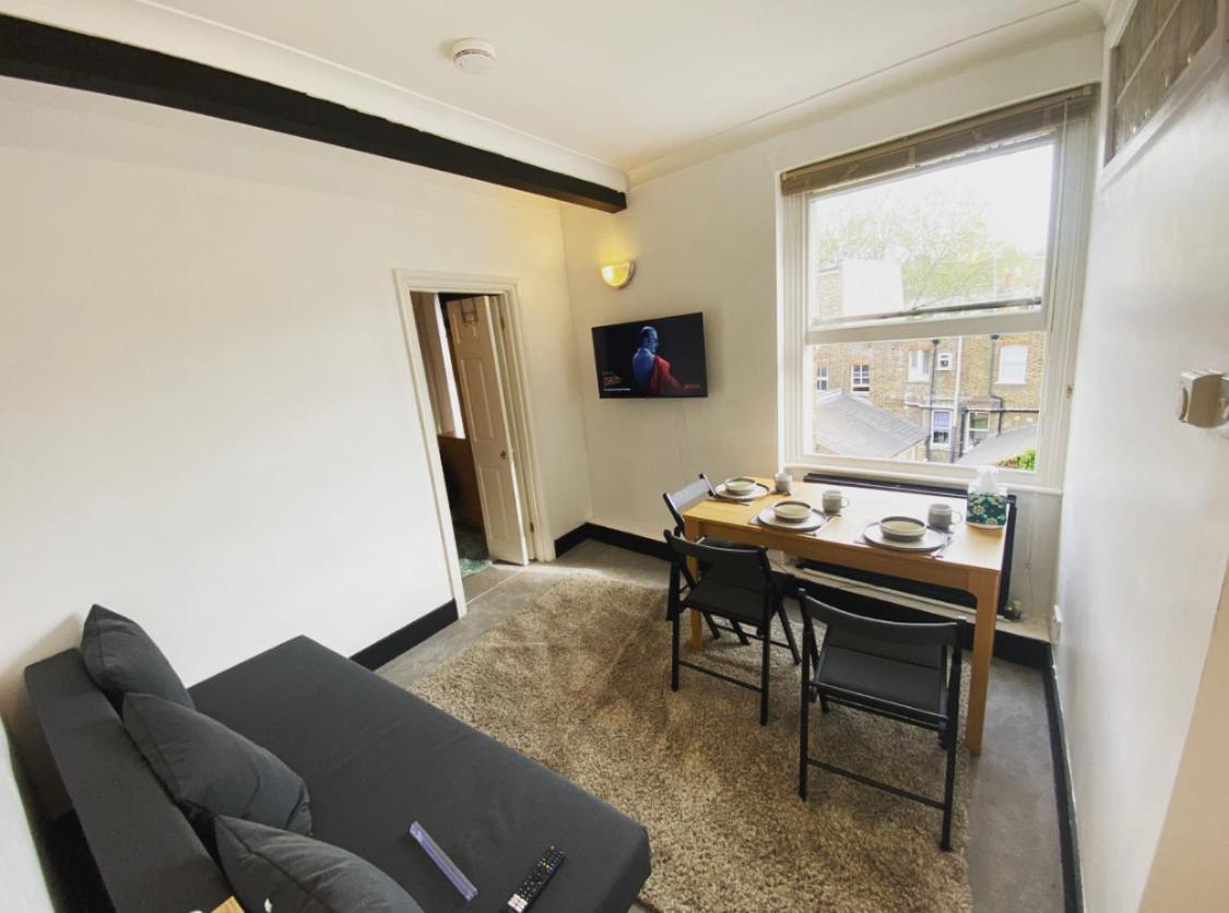 Complete 1 Bedroom Apartment With Wi-Fi, Kitchen, Tv In Heart Of Chiswick, London Exterior photo